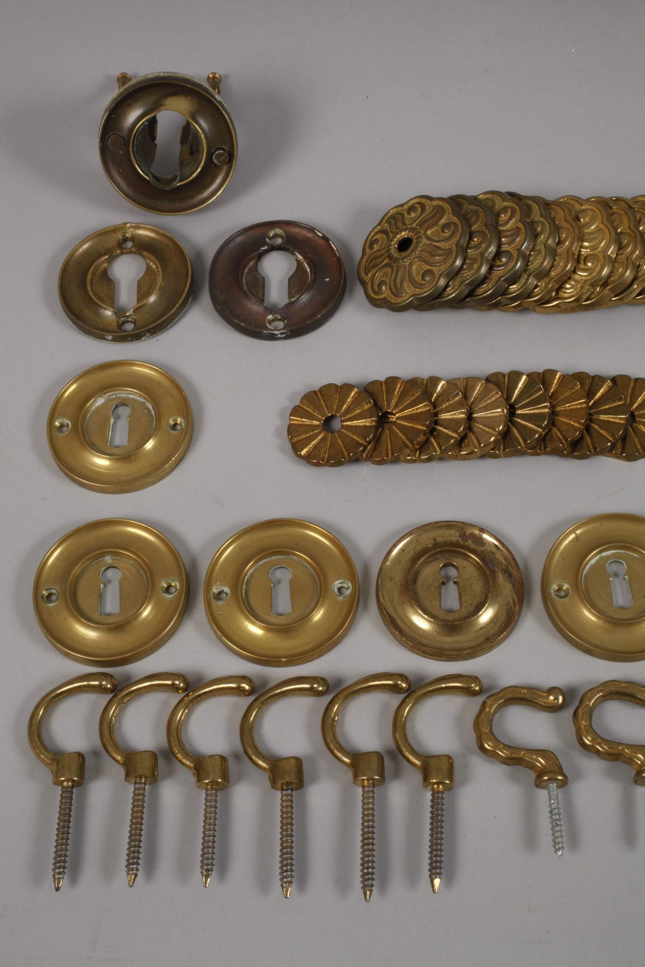 A collection of historical door handles - Image 2 of 6