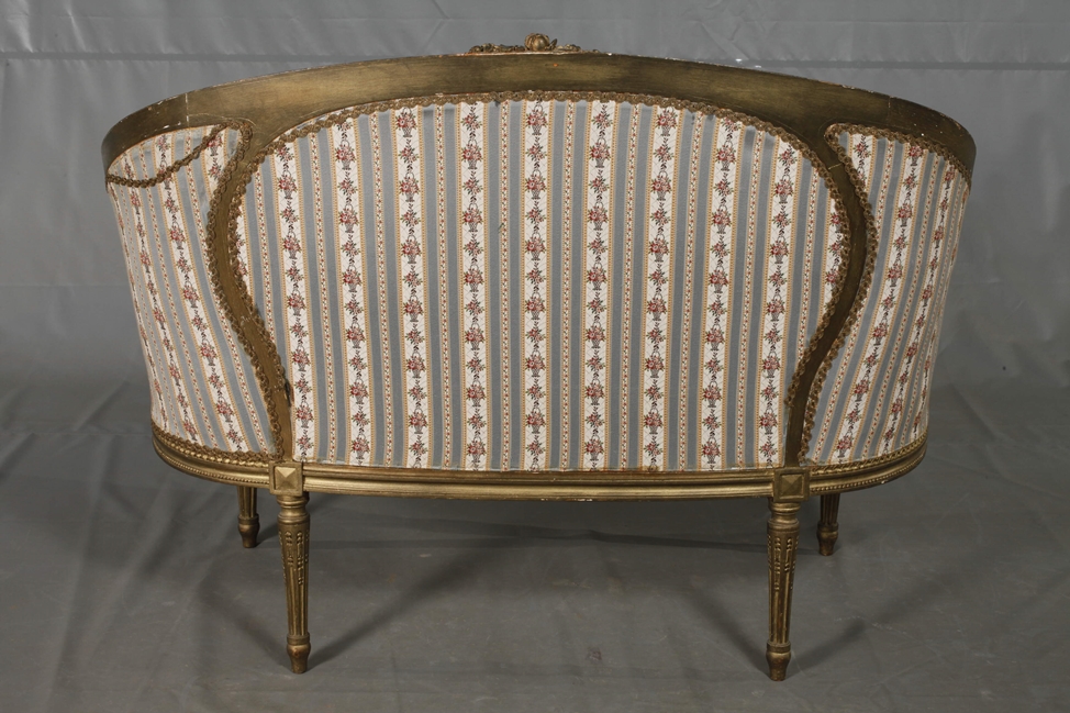 Small classicist upholstered bench - Image 6 of 7