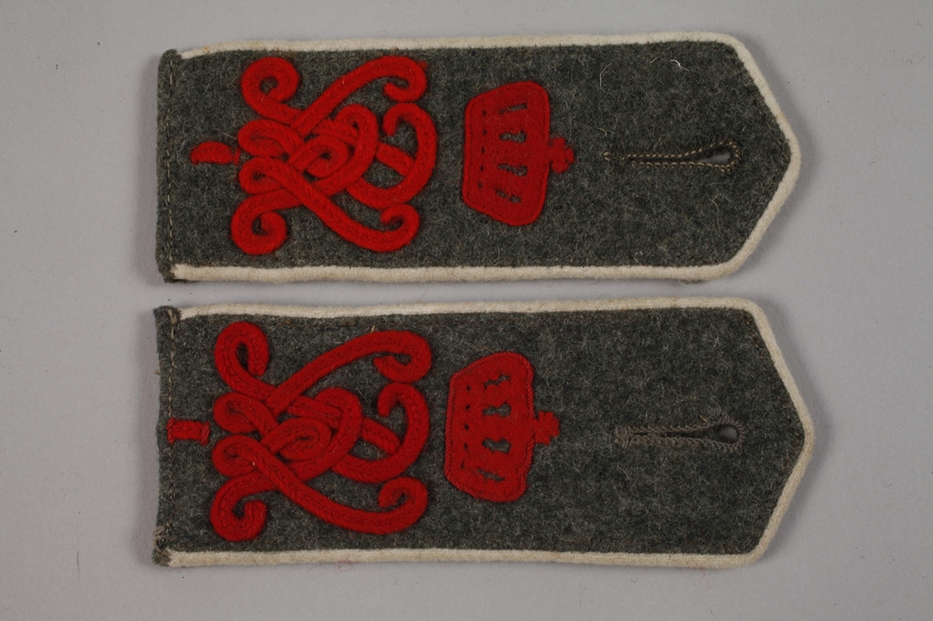 Pair of epaulettes from the 1st World War - Image 2 of 3