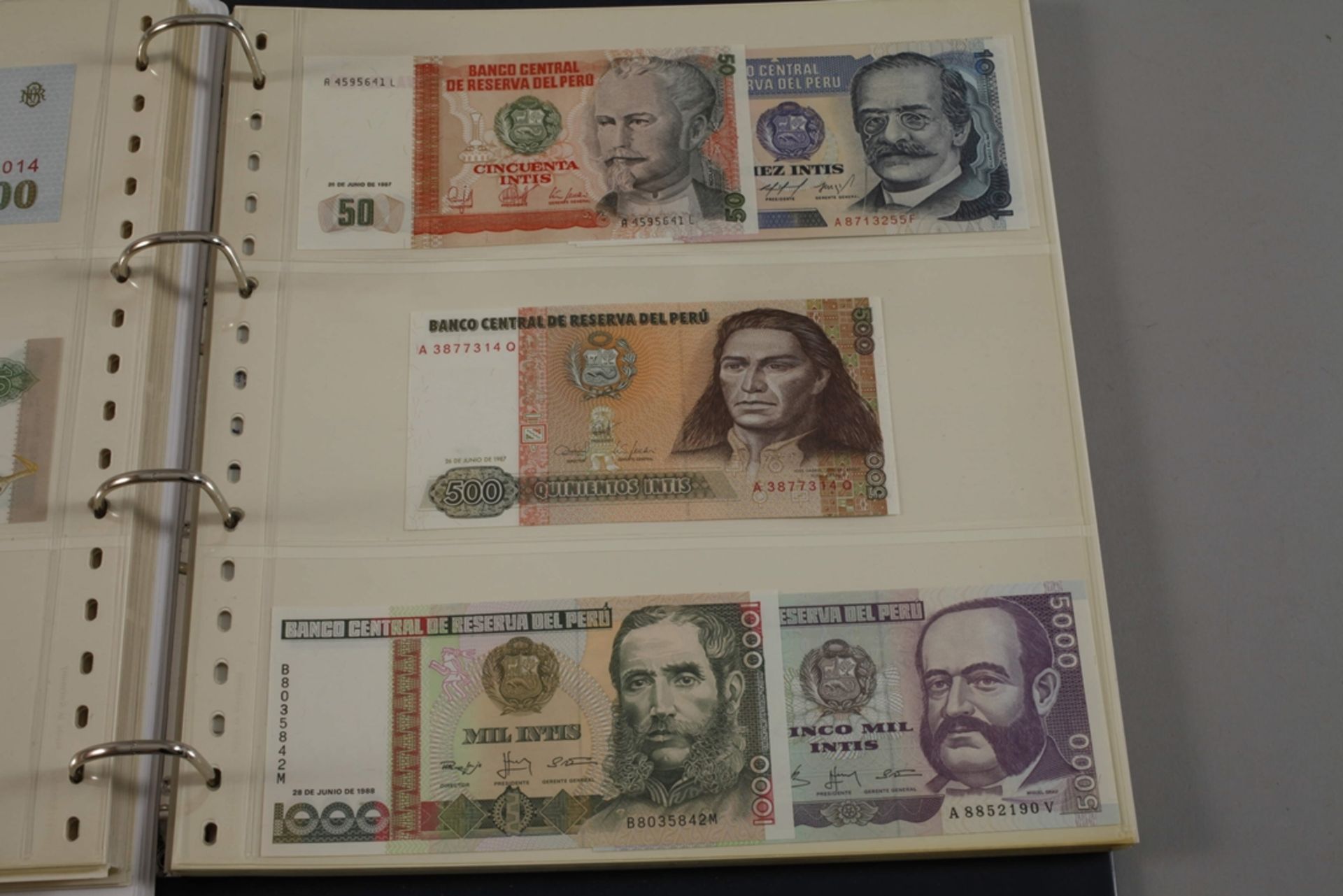 Collection of banknotes - Image 4 of 11