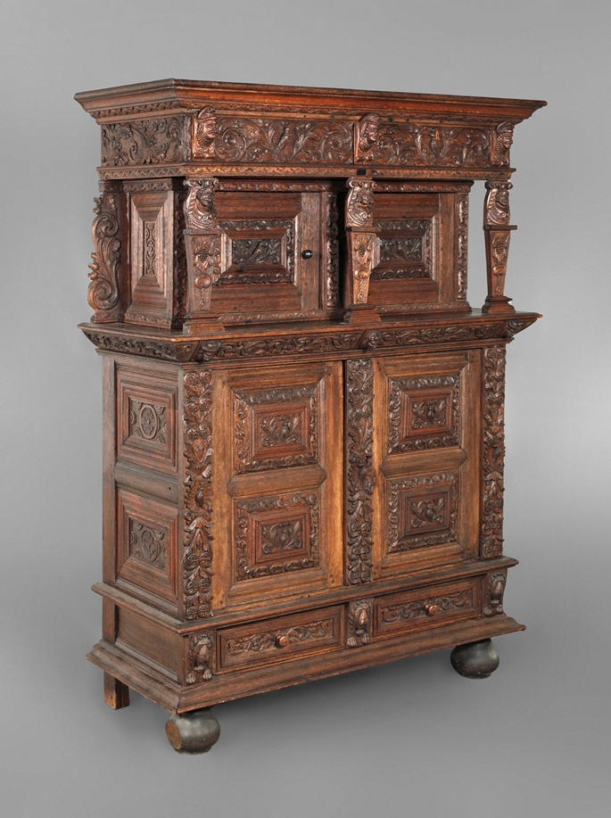 Renaissance-style top cupboard