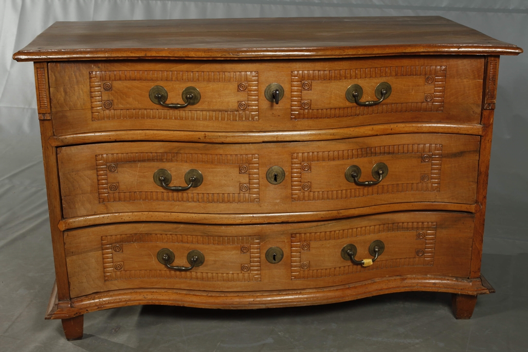 Classical chest of drawers - Image 2 of 8