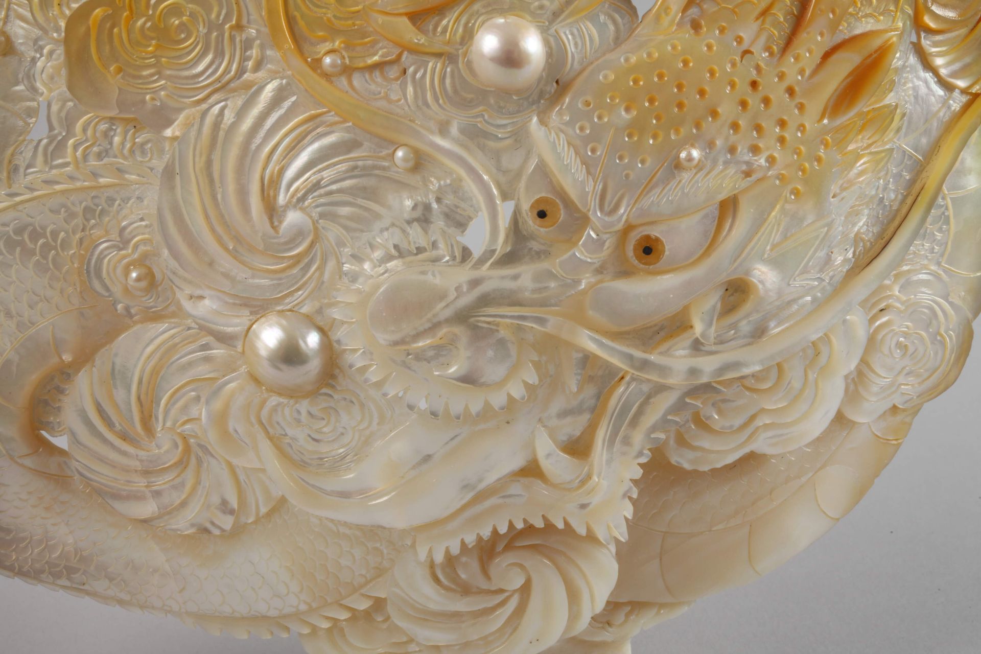 Large mother-of-pearl carving - Image 2 of 5