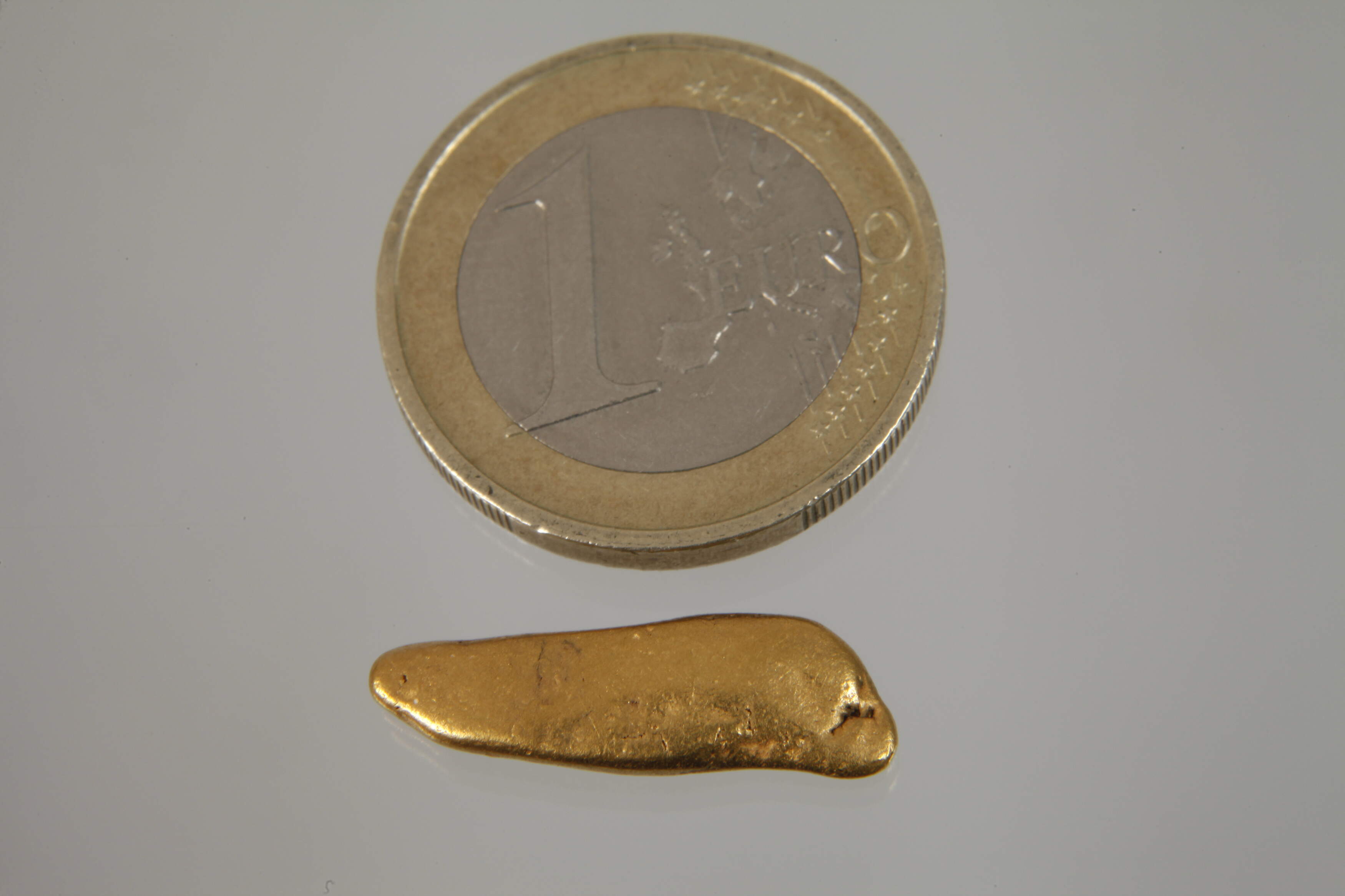 Gold nugget - Image 2 of 3