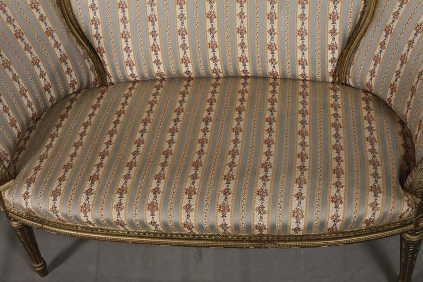 Small classicist upholstered bench - Image 3 of 7