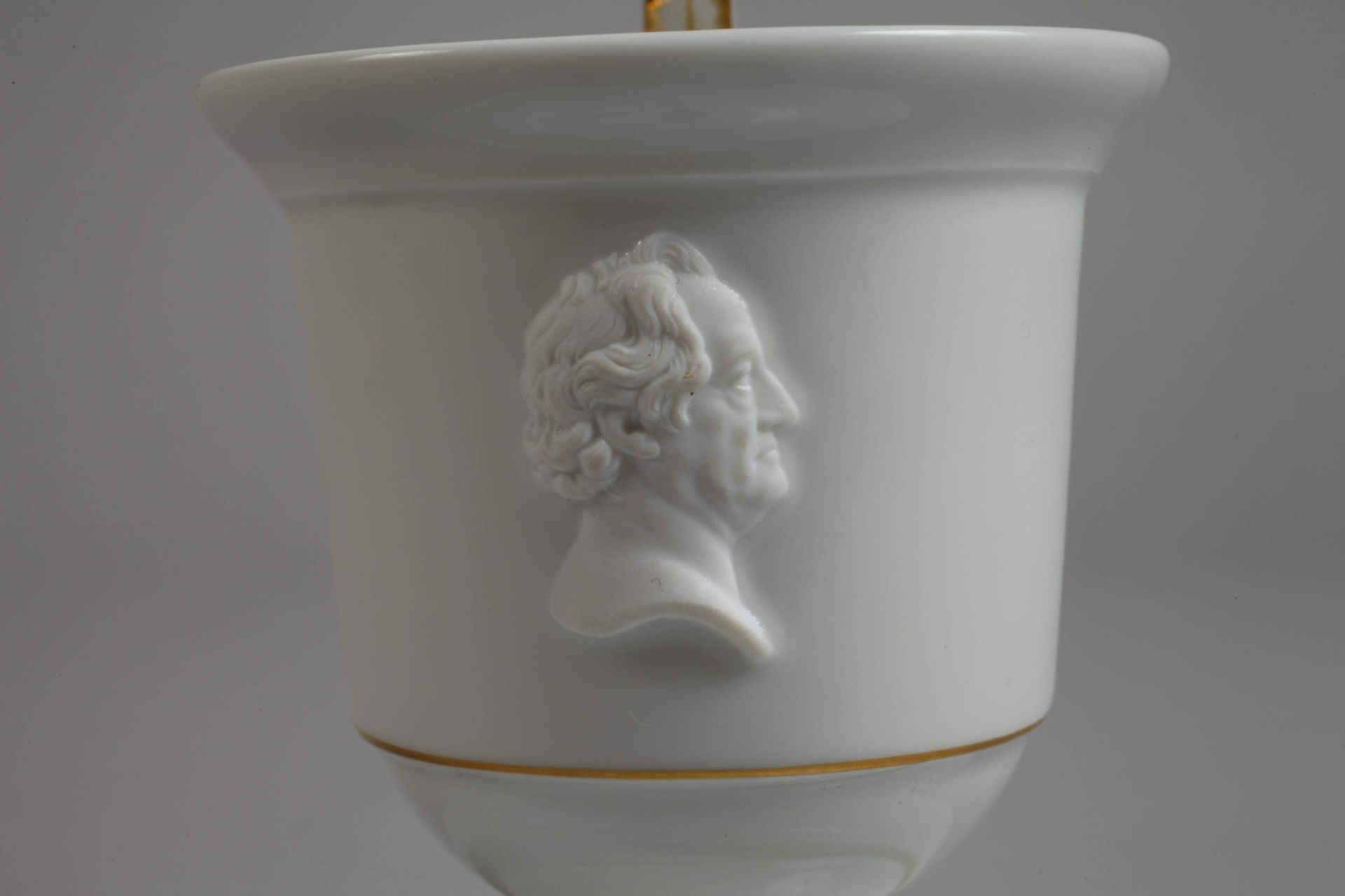 Meissen anniversary cup "Goethe" - Image 4 of 4