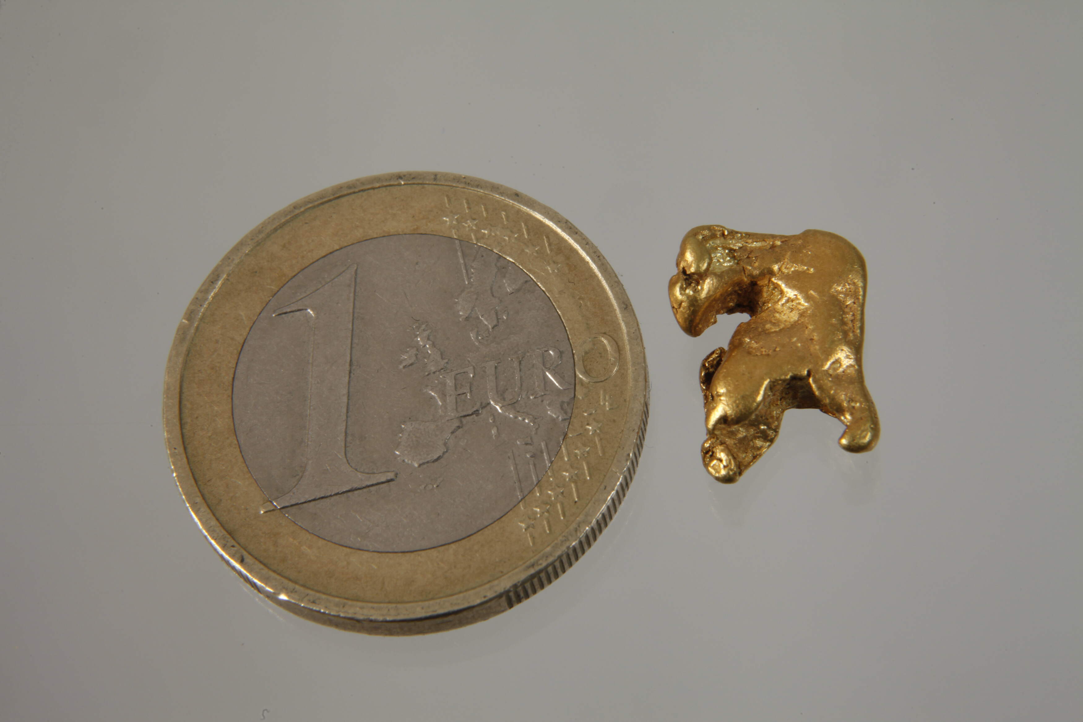 Gold nugget - Image 2 of 3