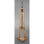 Clock pendulum with tripod