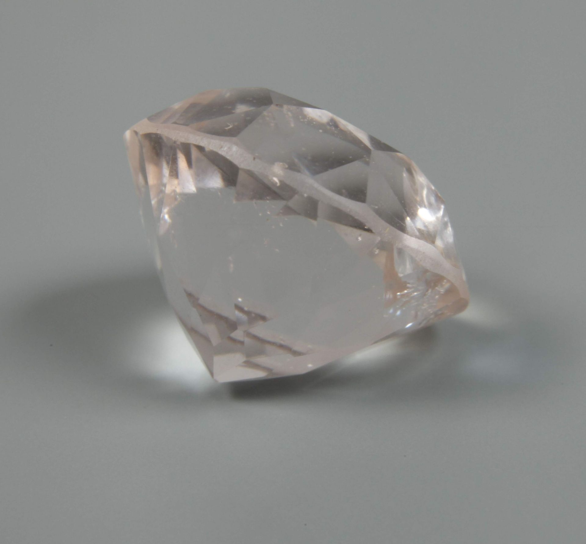 Facettierter Morganit von 11,9 ct - Bild 3 aus 4