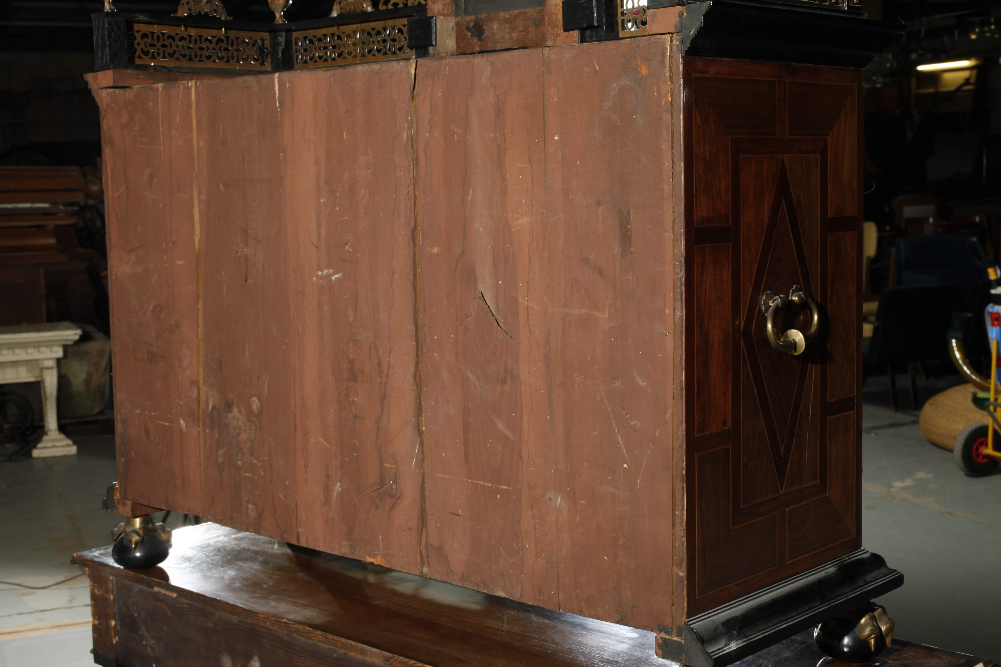 Fine cabinet in the Renaissance style - Image 12 of 18