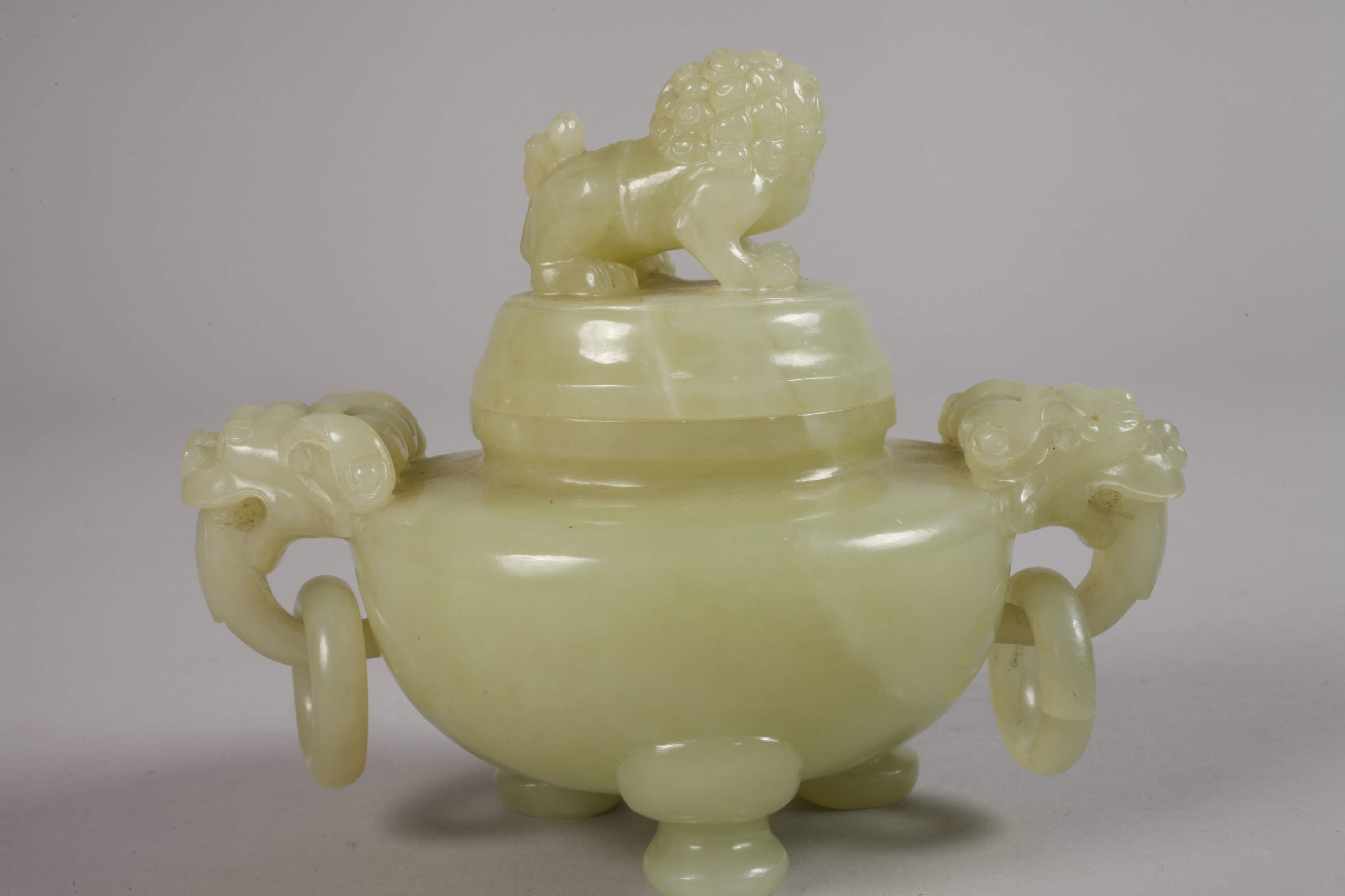 Jade lidded vessel - Image 3 of 4