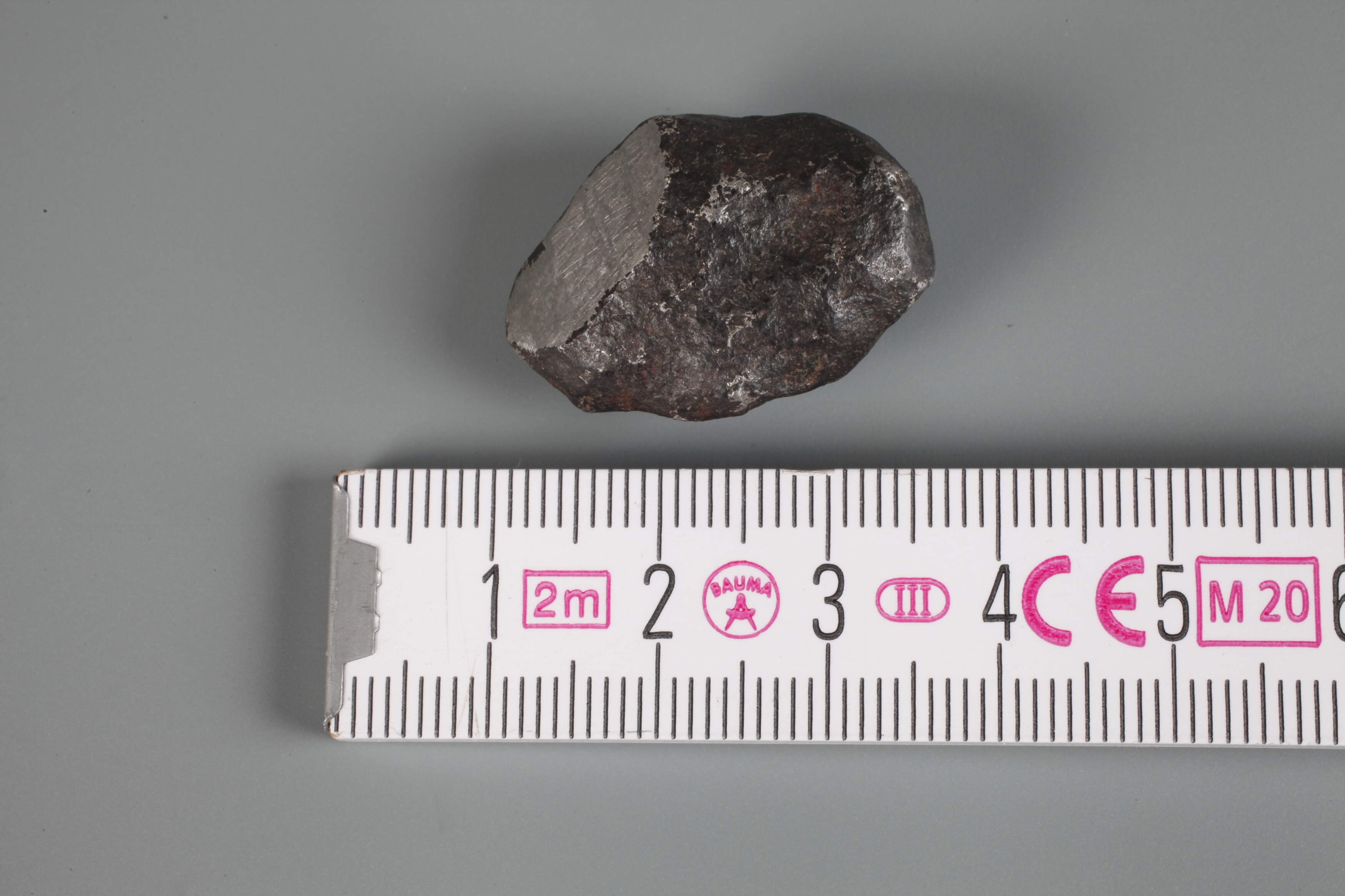Meteorit Henbury - Bild 2 aus 3