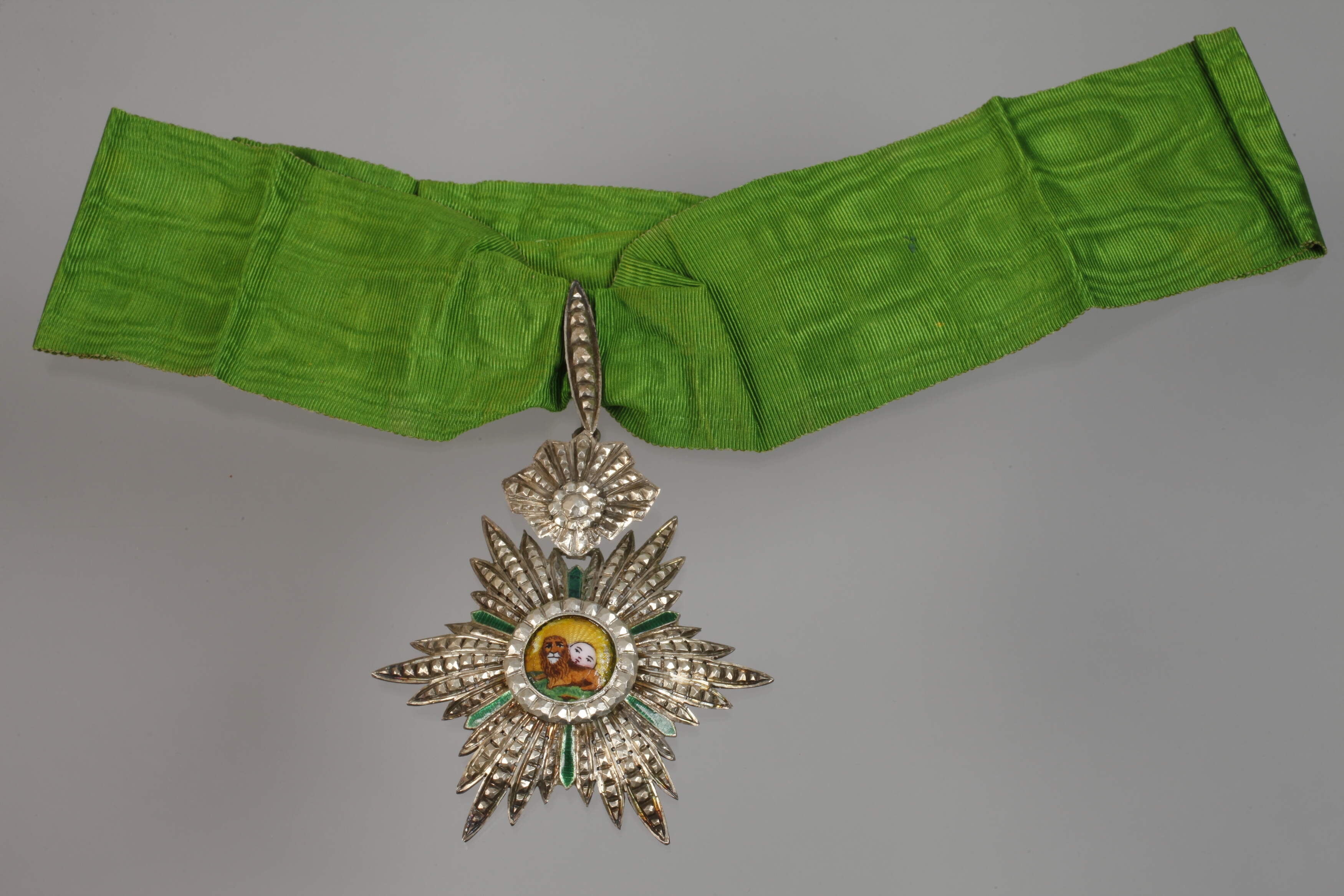 Order of the Sun and Lion Persia/Iran - Image 2 of 4