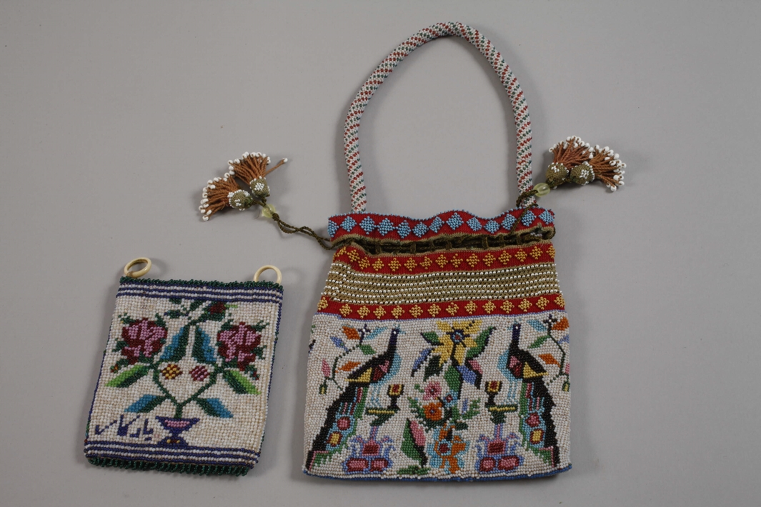 A Collection of Beaded Bags - Image 2 of 3