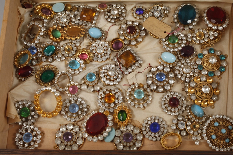 Filled jewellery box - Image 5 of 9