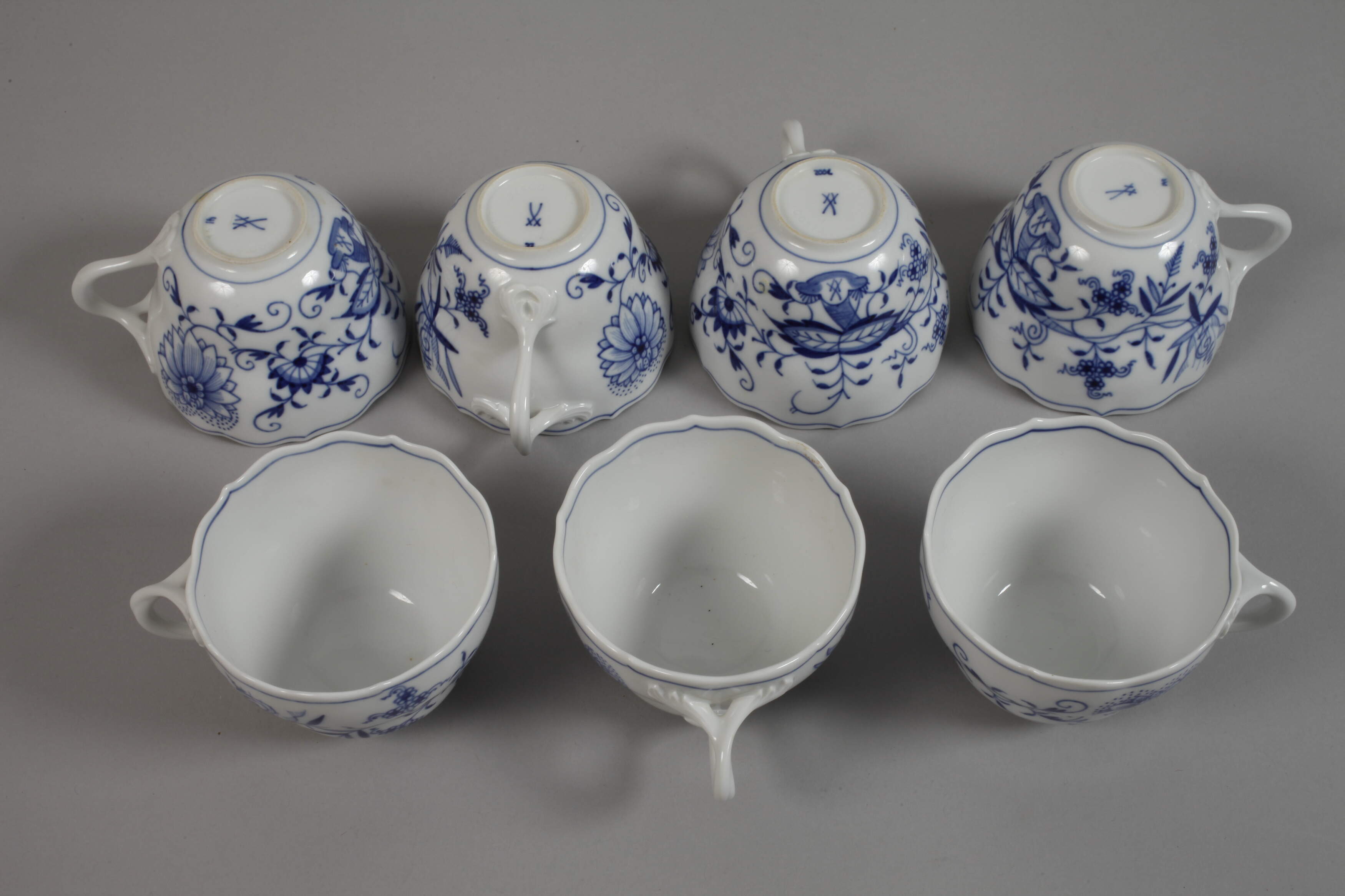 Meissen Coffee/Tea Service "Onion Pattern" - Image 9 of 9