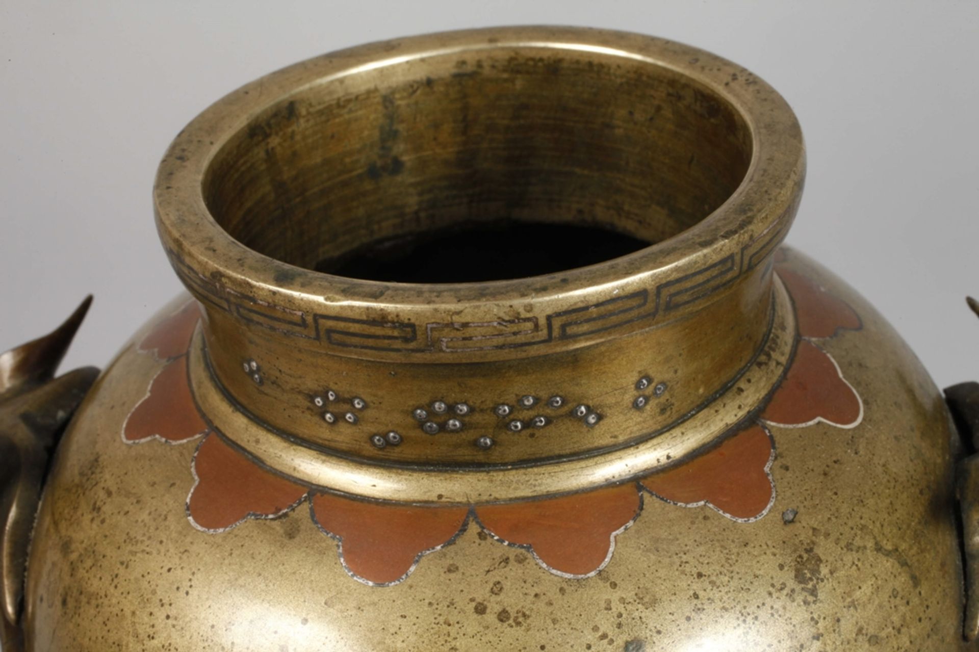 Bronze vase Japan - Image 8 of 8
