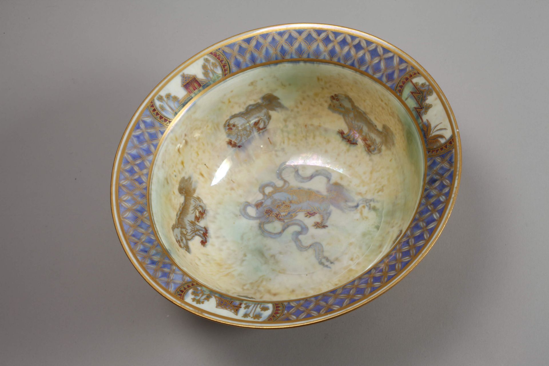 Bowl with lustre glaze - Image 2 of 4