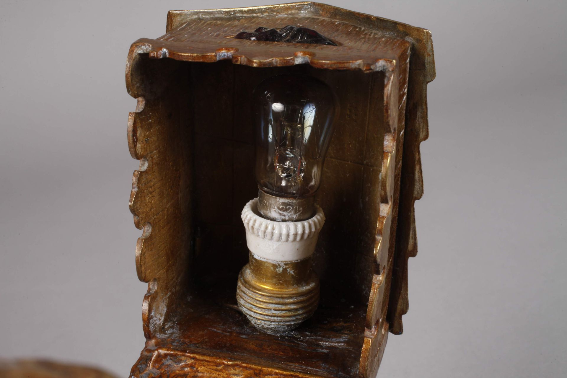 Figurative table lamp - Image 4 of 6