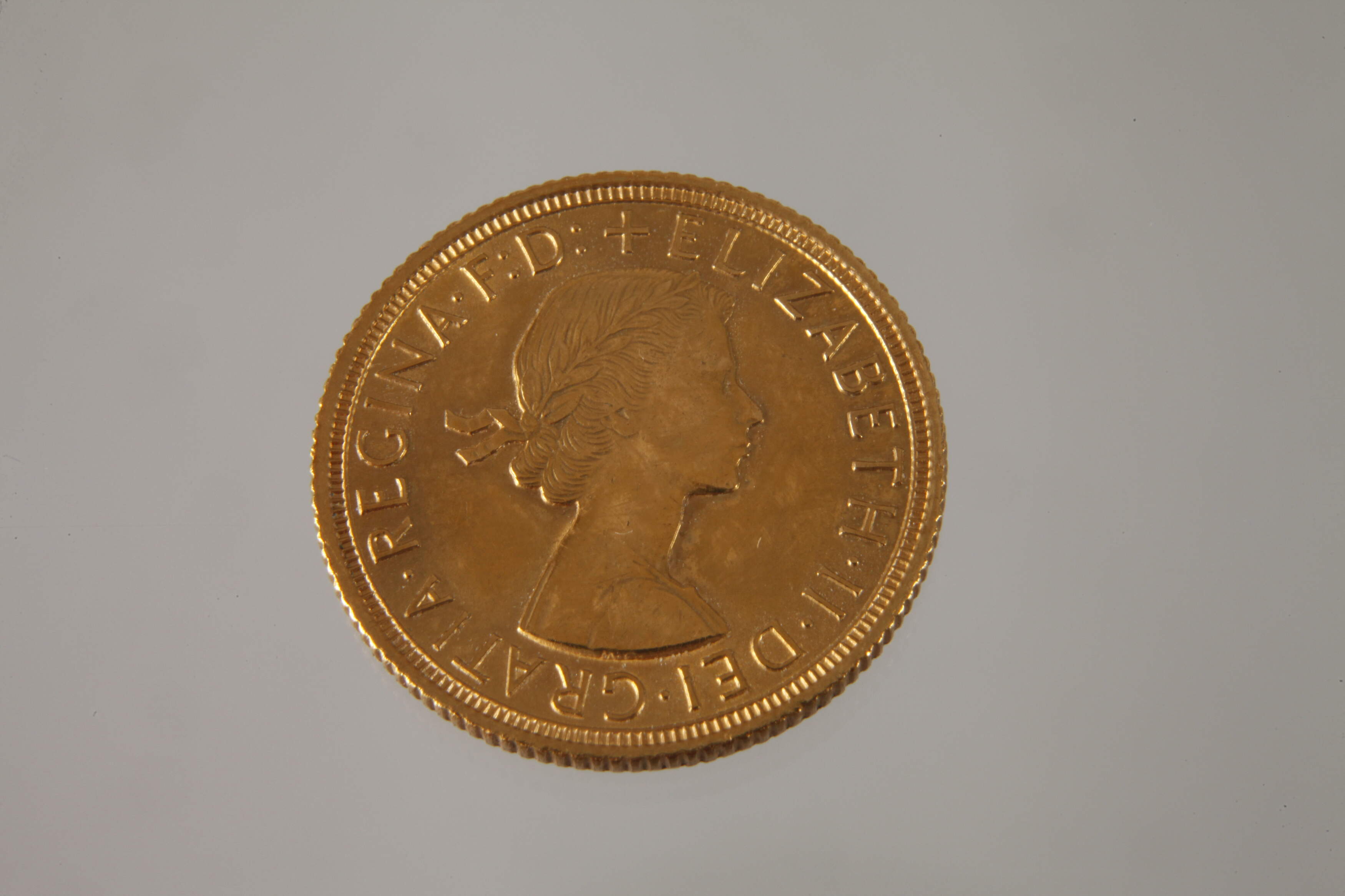 1 Sovereign Gold - Image 2 of 3
