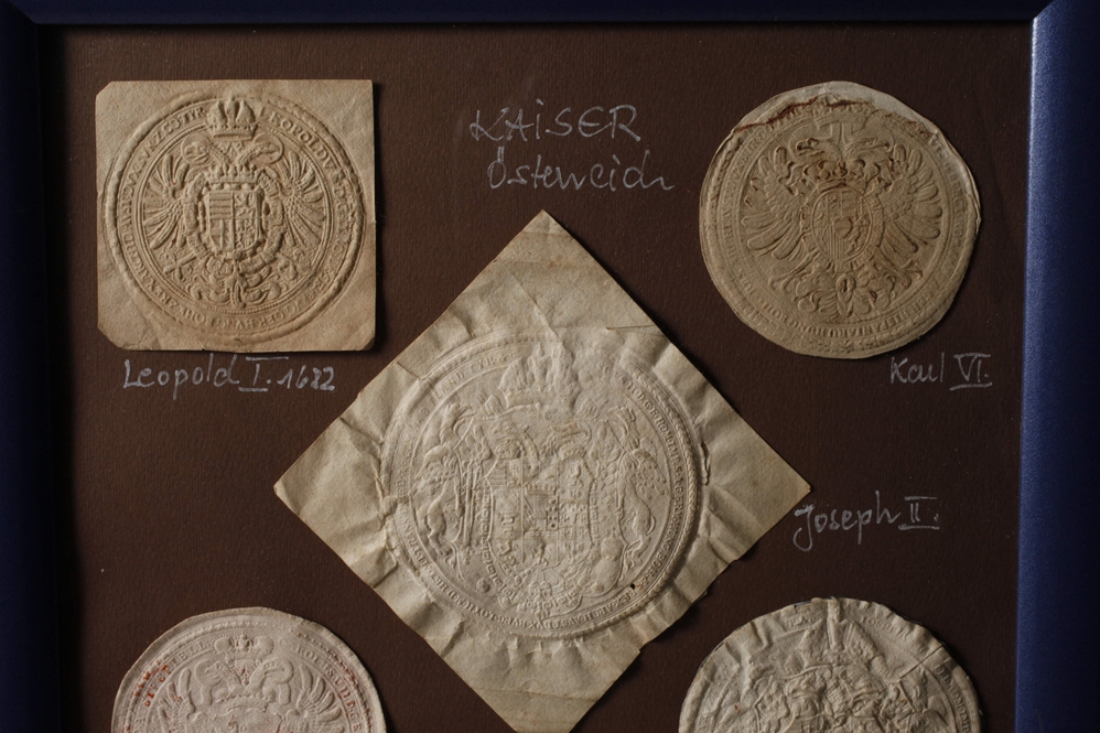 Collection of imperial paper seals - Image 2 of 3