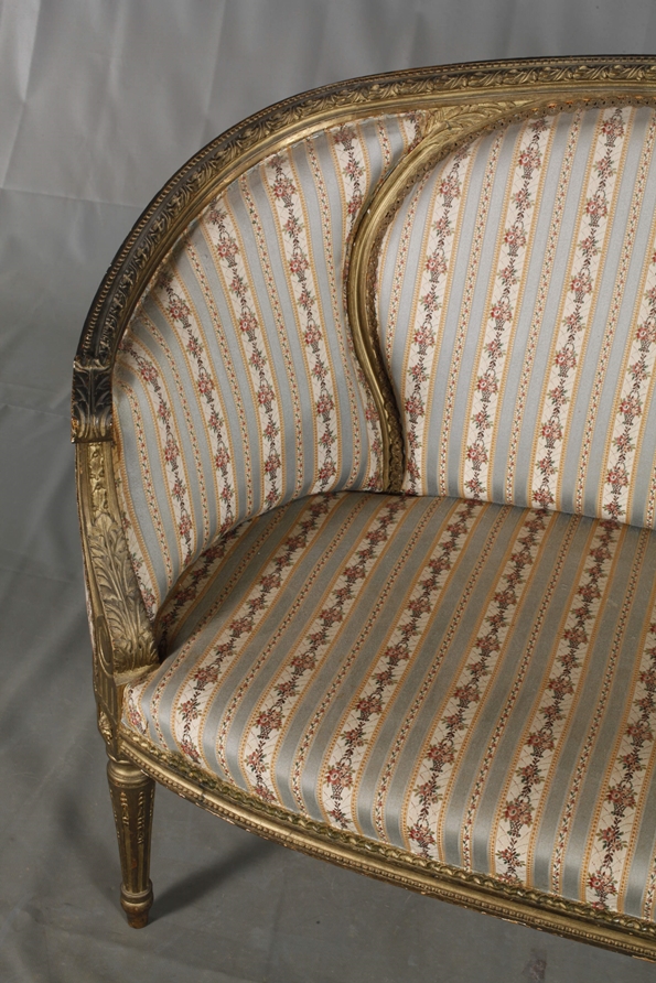 Small classicist upholstered bench - Image 2 of 7