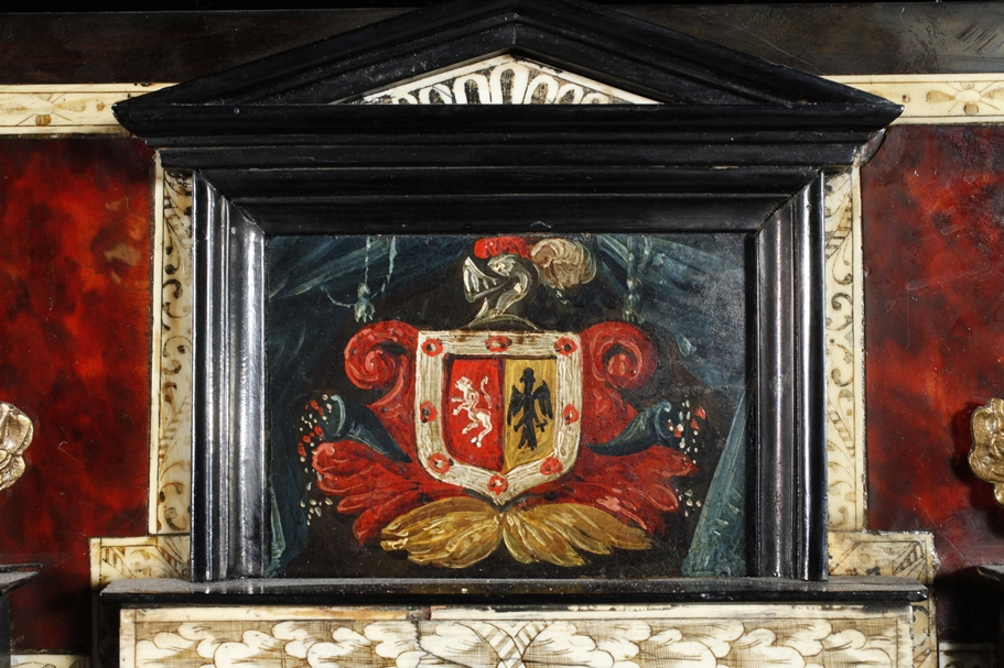 Fine cabinet in the Renaissance style - Image 7 of 18