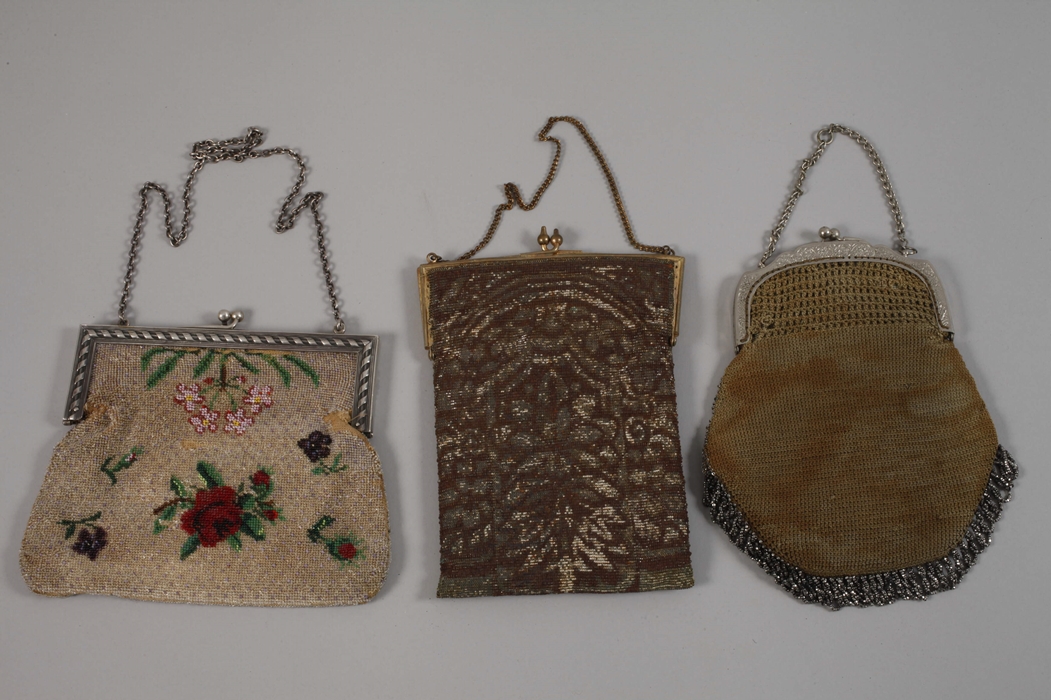 A collection of beaded bags and a silver hanger - Image 5 of 5