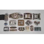 Convolute of belt buckles with enamel