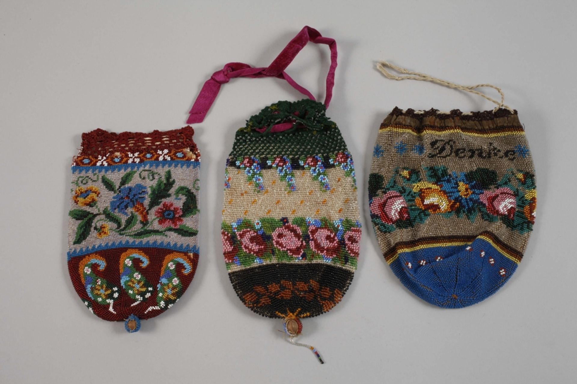 Convolute of bead bags - Image 3 of 3