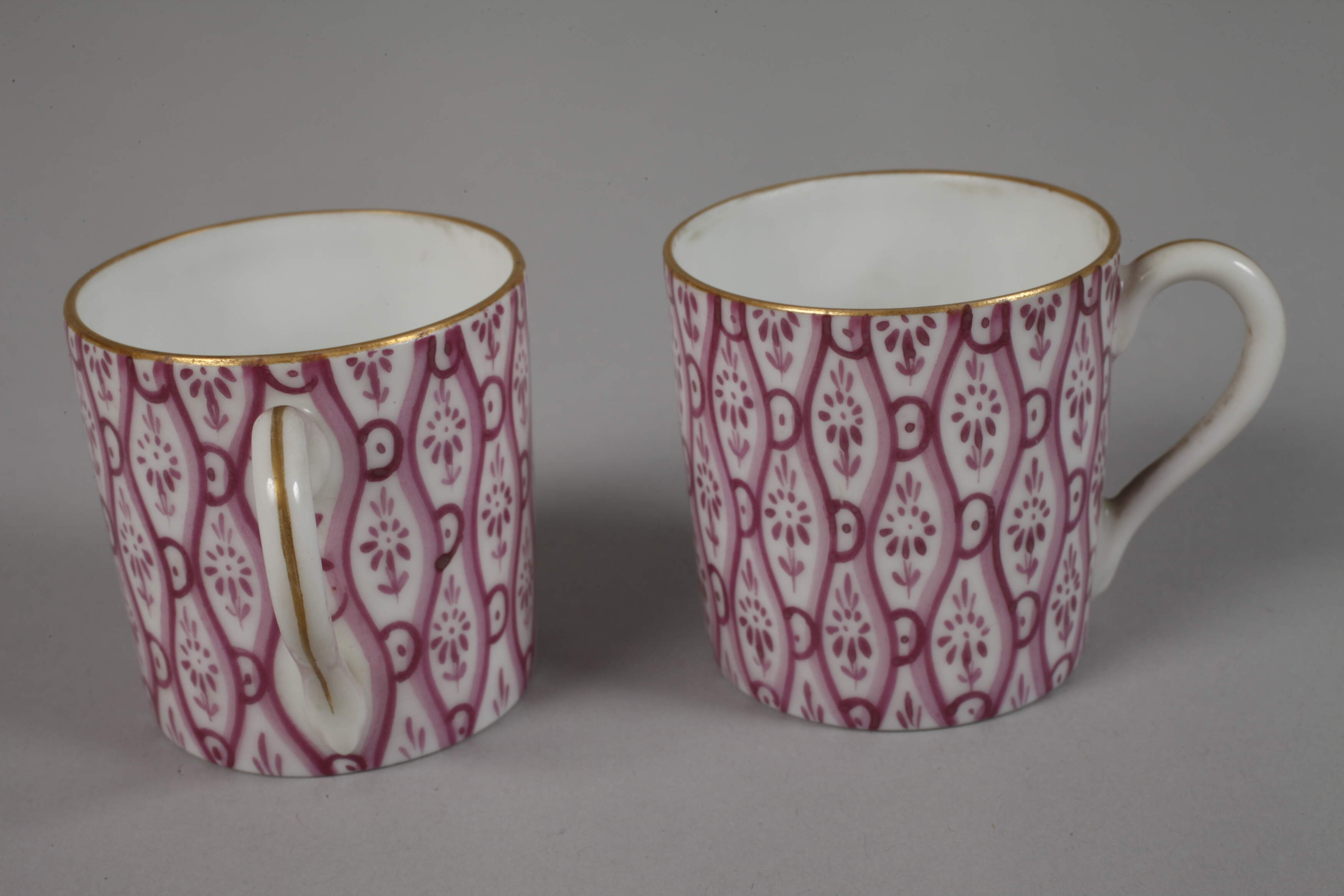 Nymphenburg six demitasse cups wallpaper pattern  - Image 4 of 5