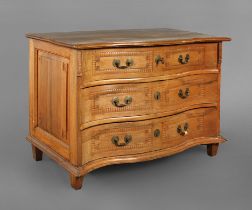 Classical chest of drawers