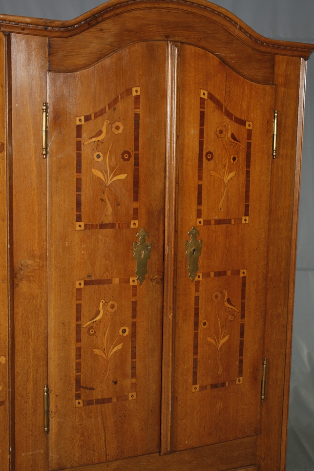 Baroque cabinet with bird inlays - Image 2 of 6