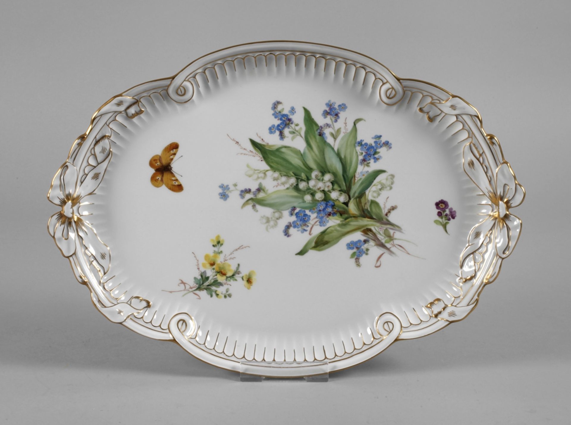 Meissen bow plate "Naturalistic Flower"