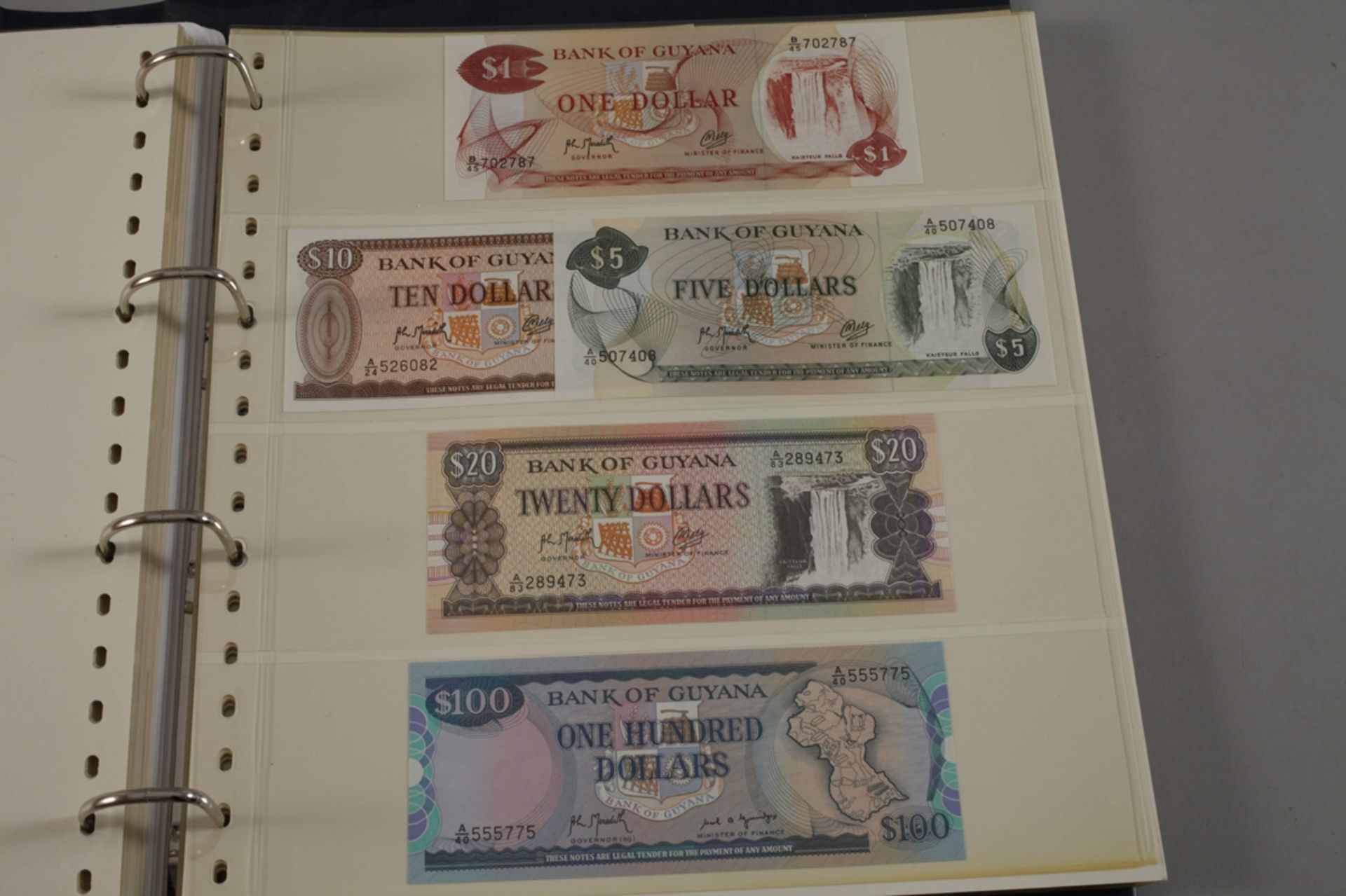 Collection of banknotes - Image 5 of 11