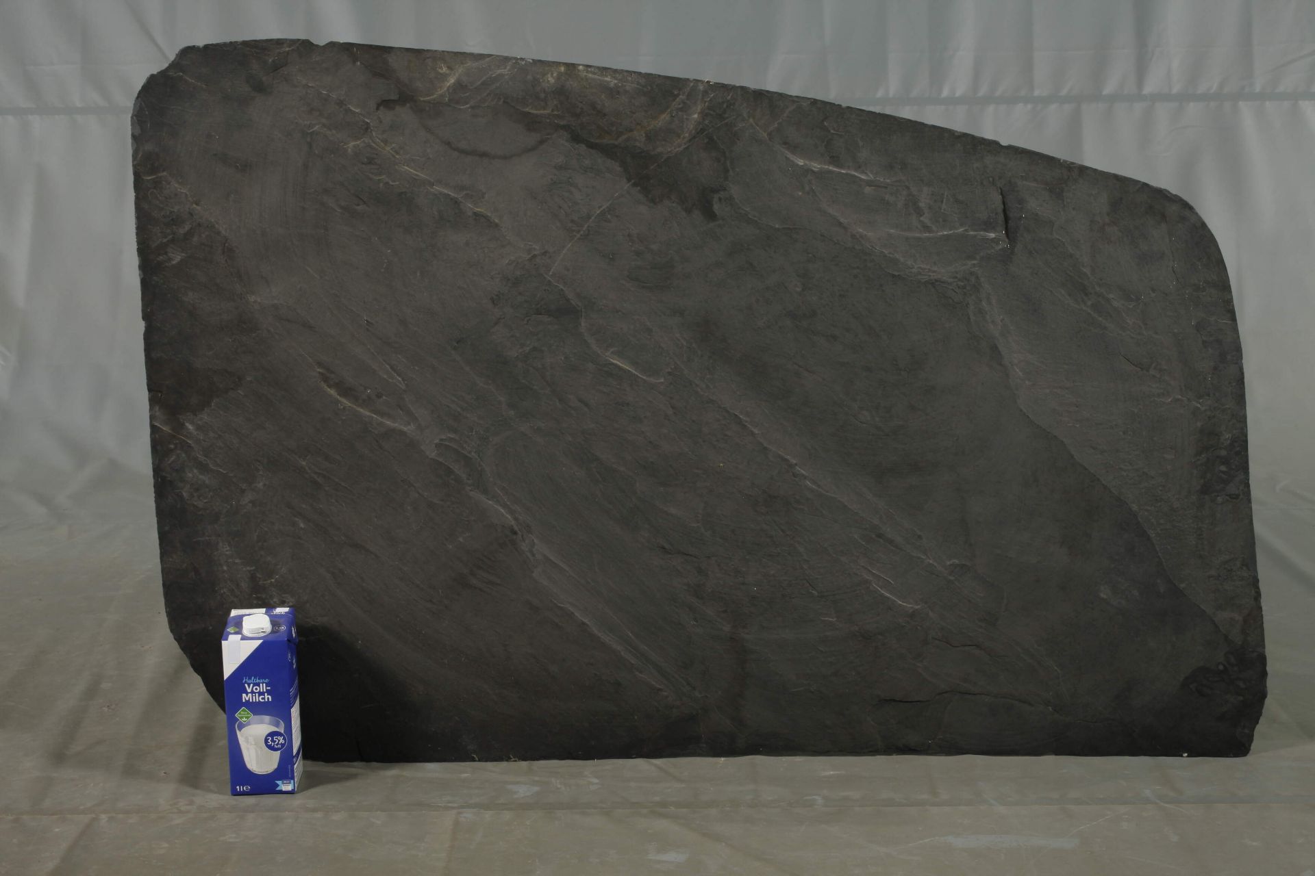 Large slate slab - Image 2 of 2