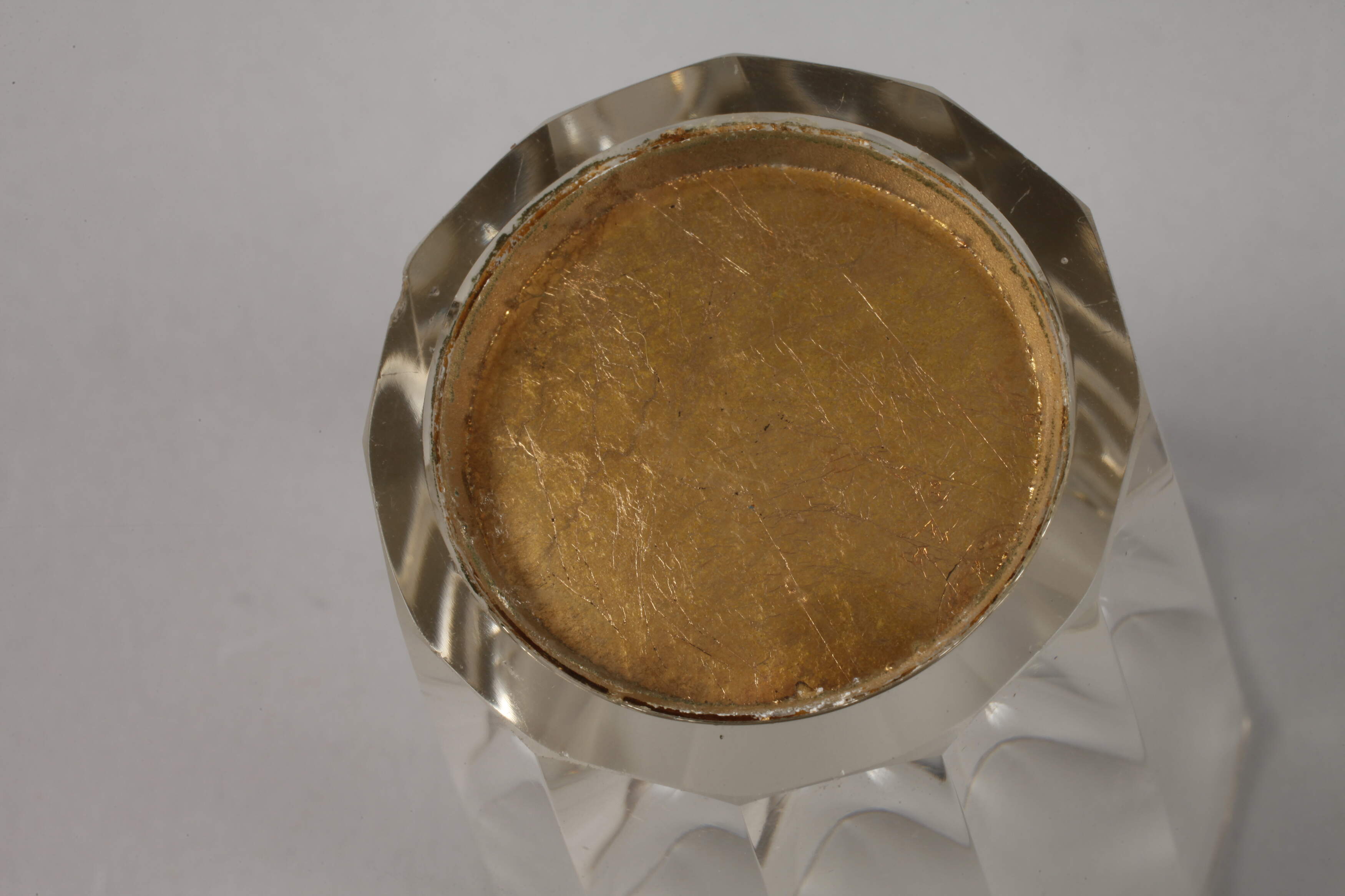 Intermediate gold beaker - Image 3 of 3