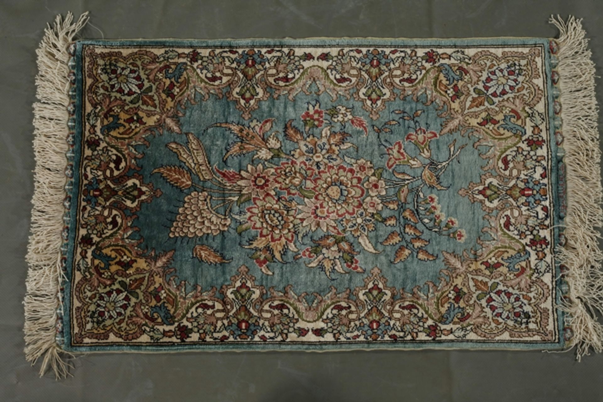 Three small silk carpets - Image 2 of 7