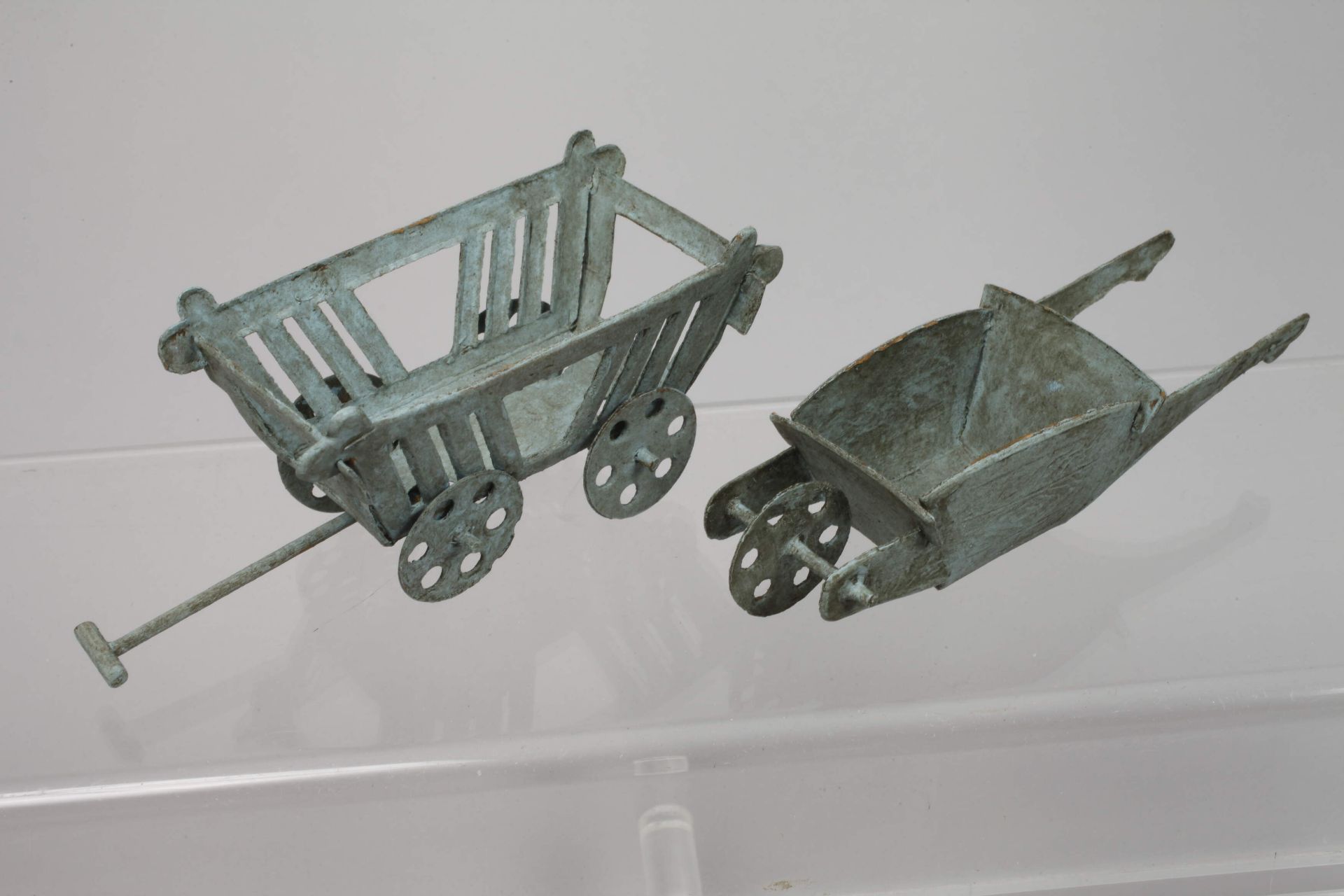 Dresdner Pappe Konvolut plastische Handwagen - Bild 2 aus 2