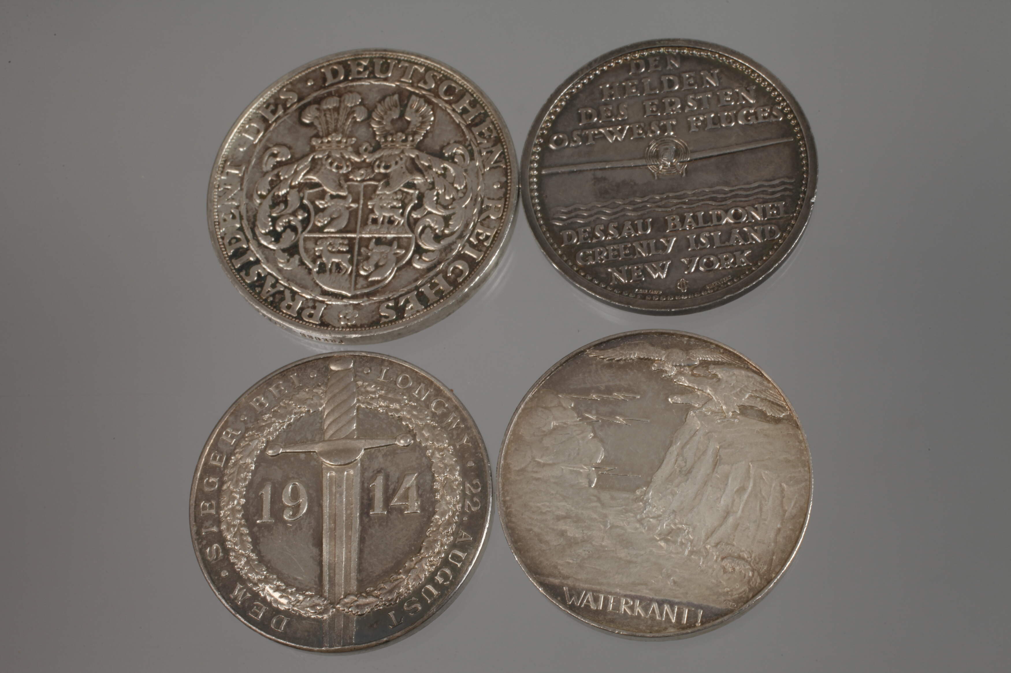 A collection of patriotic silver medals - Image 5 of 5