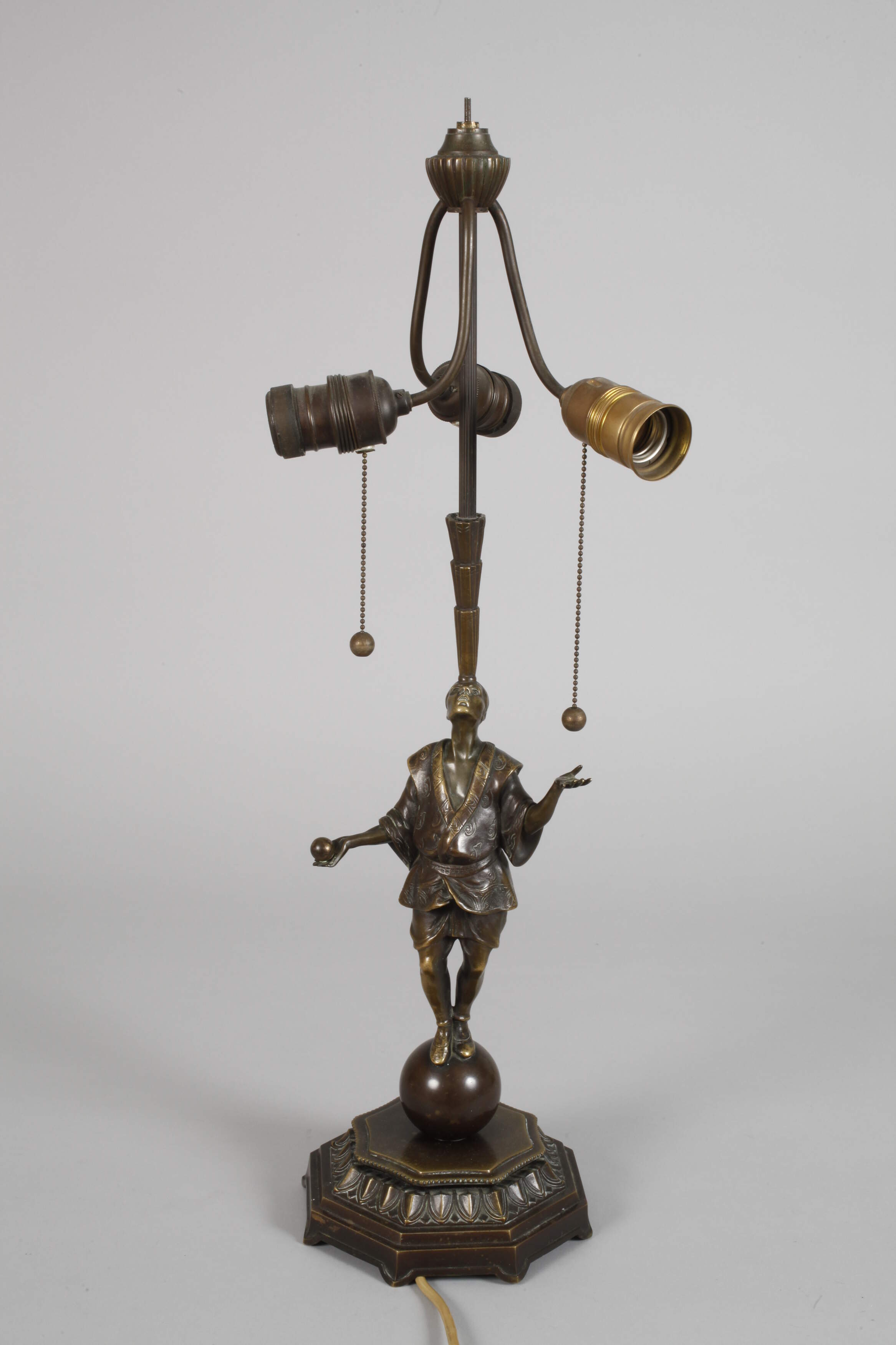 Roland Paris, figurative table lamp "Jongleur" - Image 2 of 6