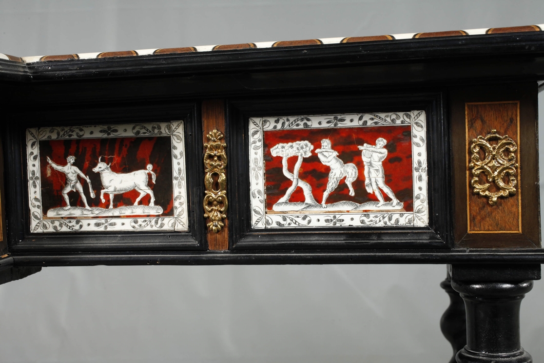 Fine cabinet in the Renaissance style - Image 15 of 18