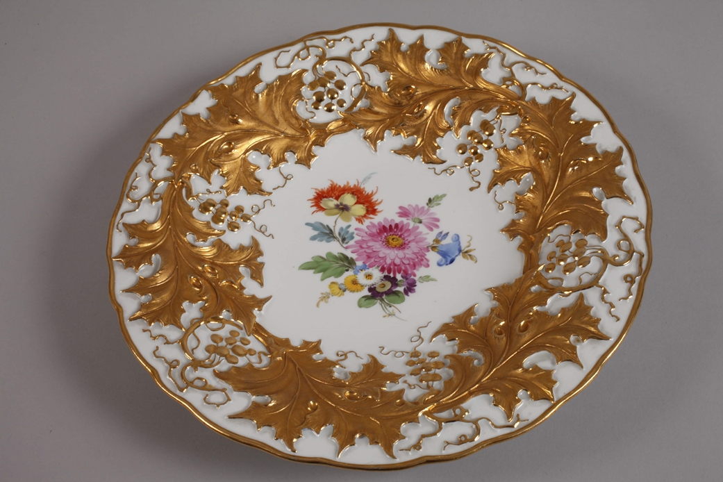 Meissen ceremonial plate "Stechpalme (Ilex)" - Image 2 of 3