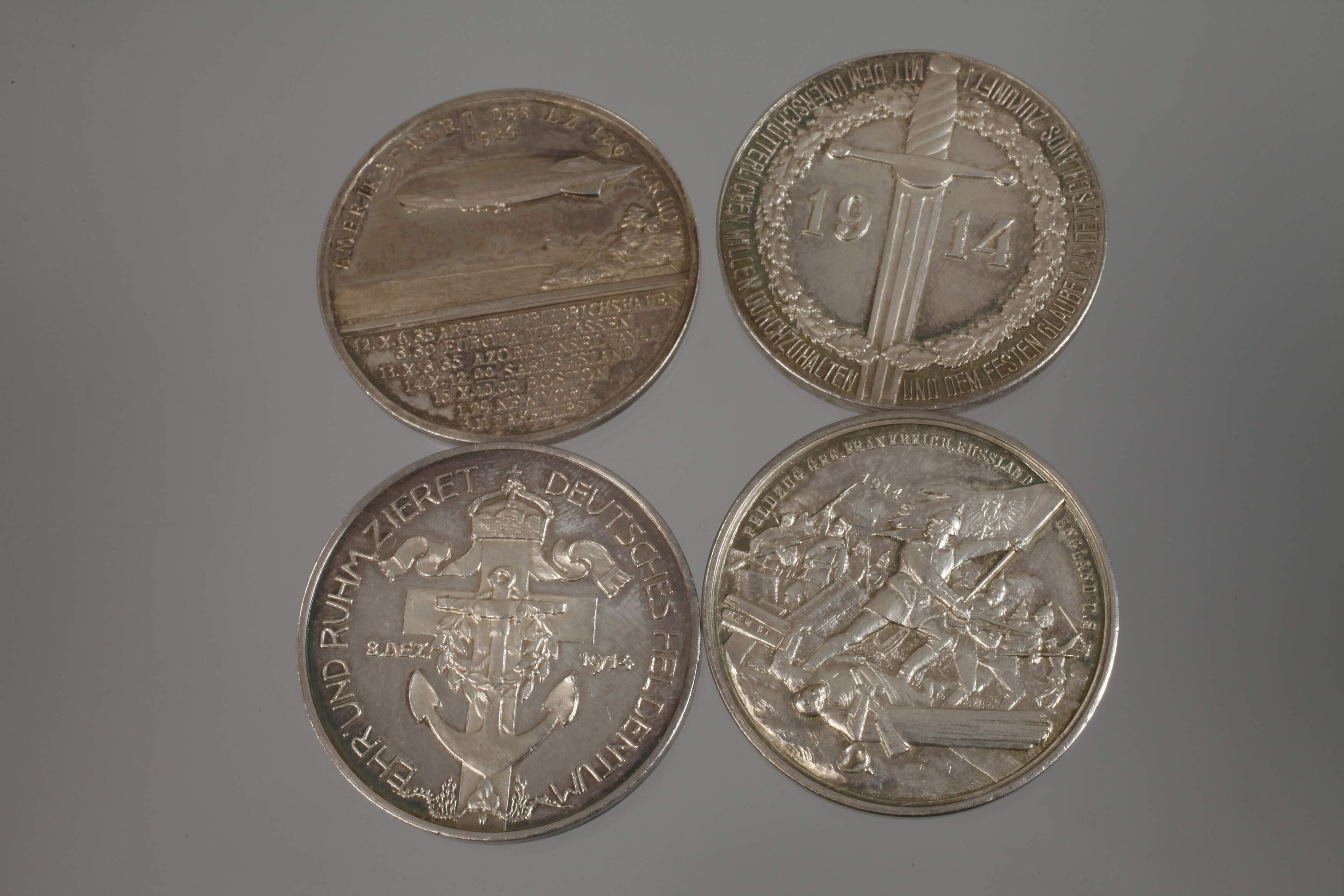 A collection of patriotic silver medals - Image 3 of 5