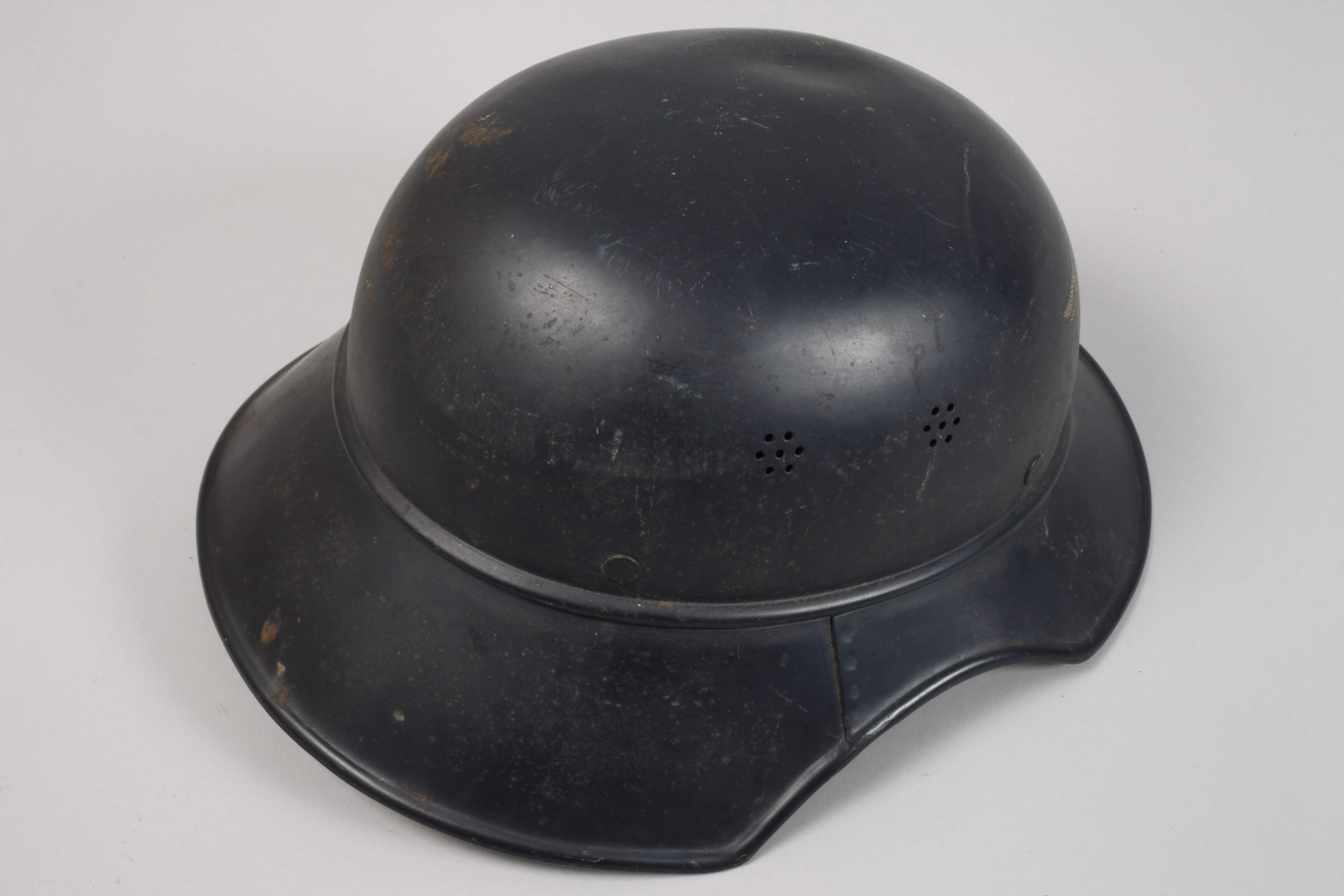 Air defence helmet 2nd World War - Image 3 of 5