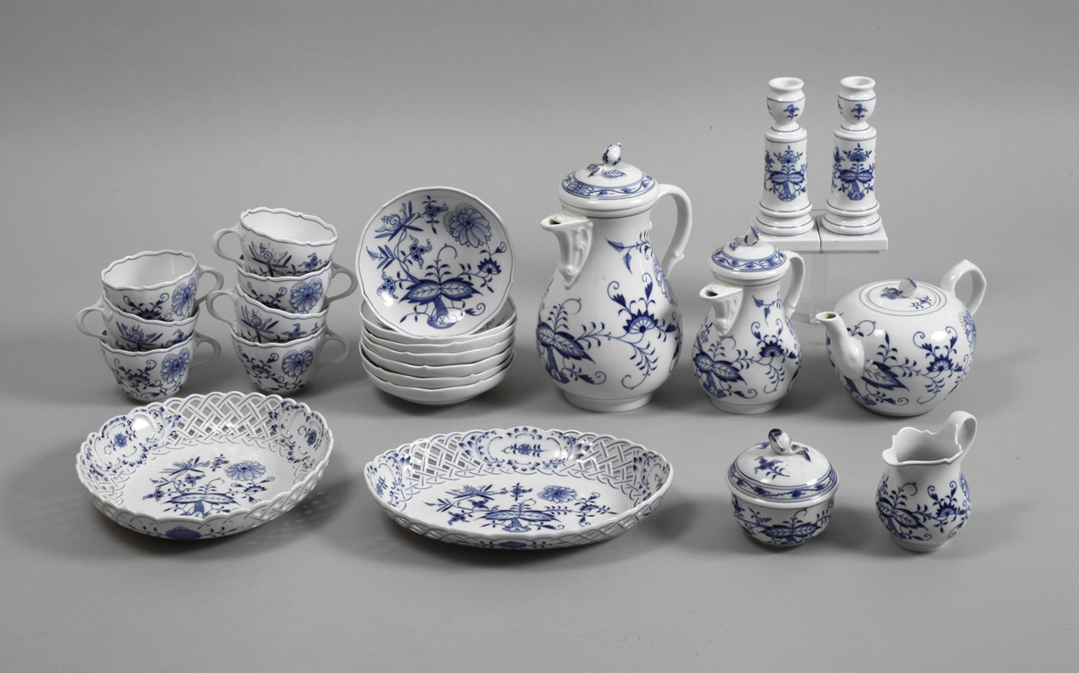 Meissen Coffee/Tea Service "Onion Pattern"