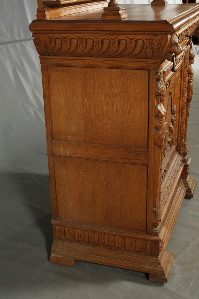 Historicism display cabinet - Image 12 of 14