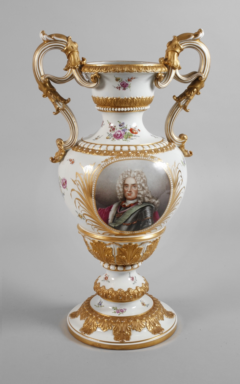 Meissen large ceremonial vase Portrait of Augustus the Strong - Image 2 of 11