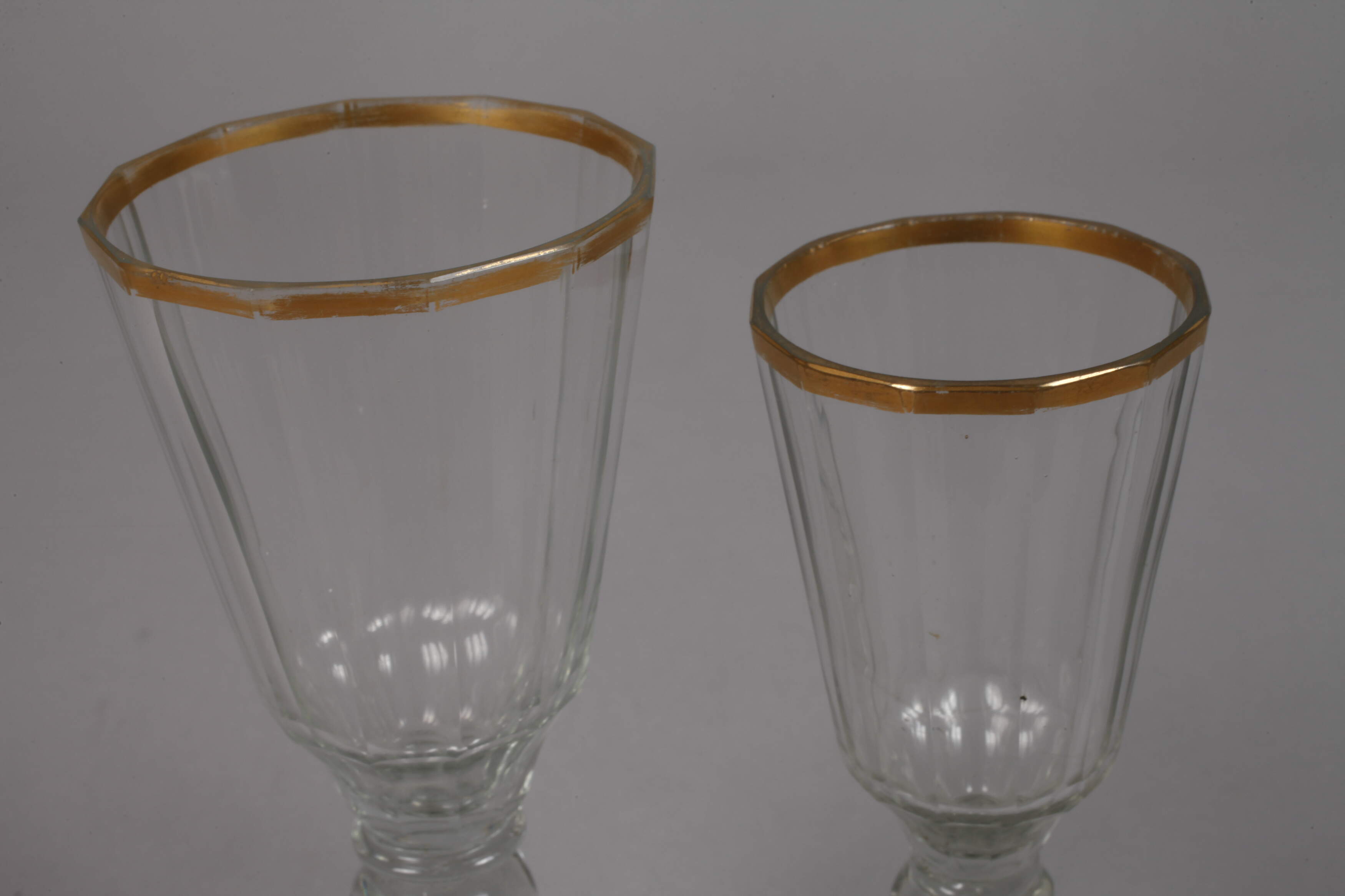 Pair of goblet glasses - Image 4 of 4