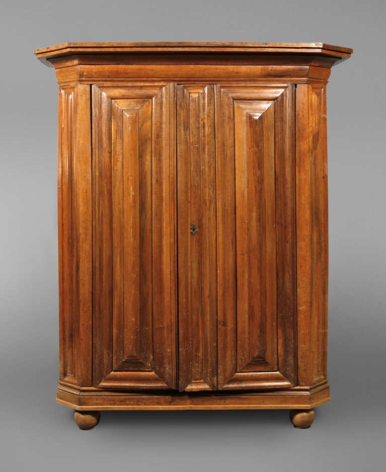 Large Baroque hall cabinet